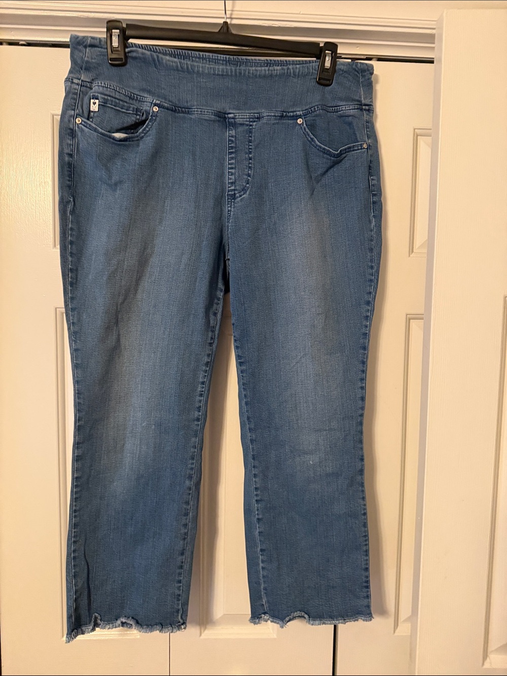 Belle by Kim Gravel Light Blue Denim crop jeans